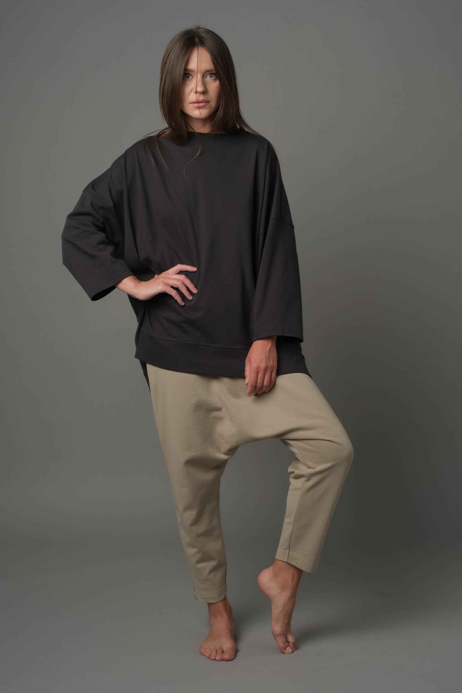 MATSU. 0005 LOUNGE PANTS - FRENCH TERRY KNIT – DUSTY BEIGE. FRONT VIEW