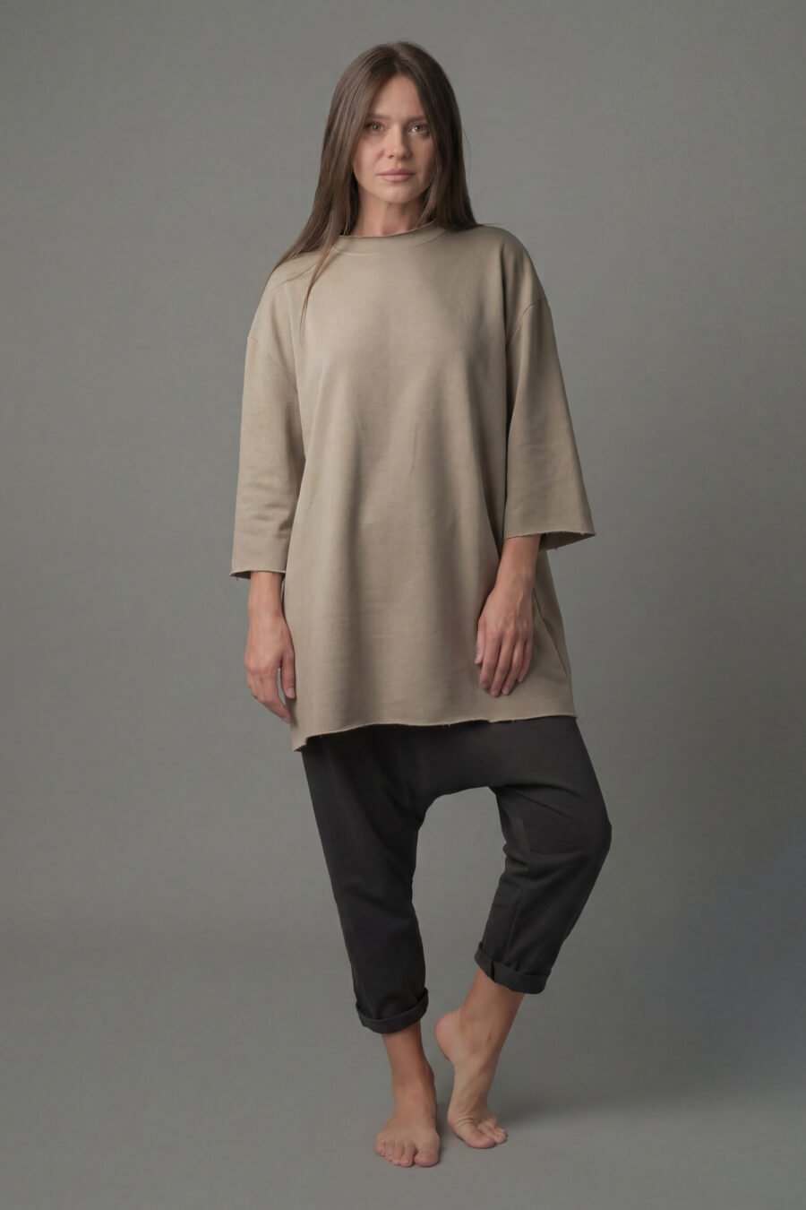 MATSU. 0003 RAW EDGE T – SHIRT – FRENCH TERRY KNIT – DUSTY BEIGE. FRONT VIEW