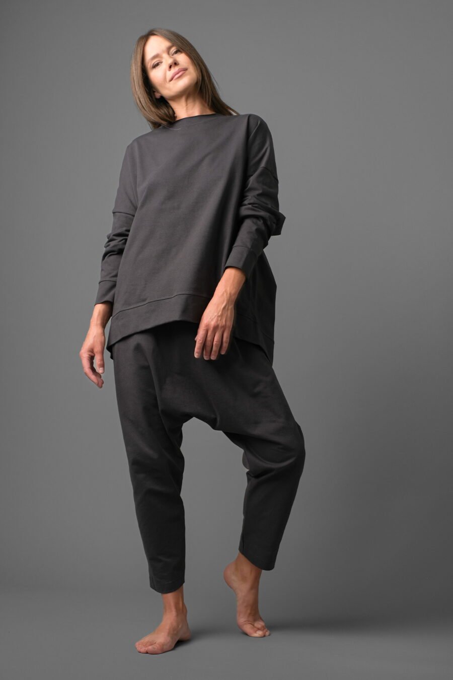 MATSU 0001 oversized sweatshirt in volcanic ash, front view